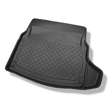 Tapis de coffre adapté pour Mercedes-Benz Classe C W205 Berline (03.2014-11.2020) - bac de coffre - protection de coffre voiture - sièges arrière rabattables (divisés) ; cavité droite amovible dans les modèles avec filet latéral